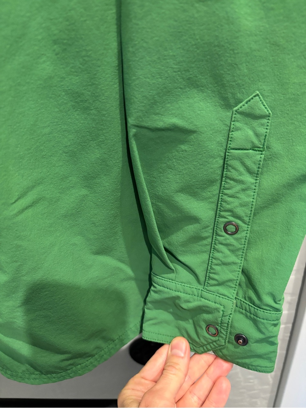 Stio Men's Crester Bright Green Lightweight Soft Shell Shirt Jacket - Picture 6 of 8